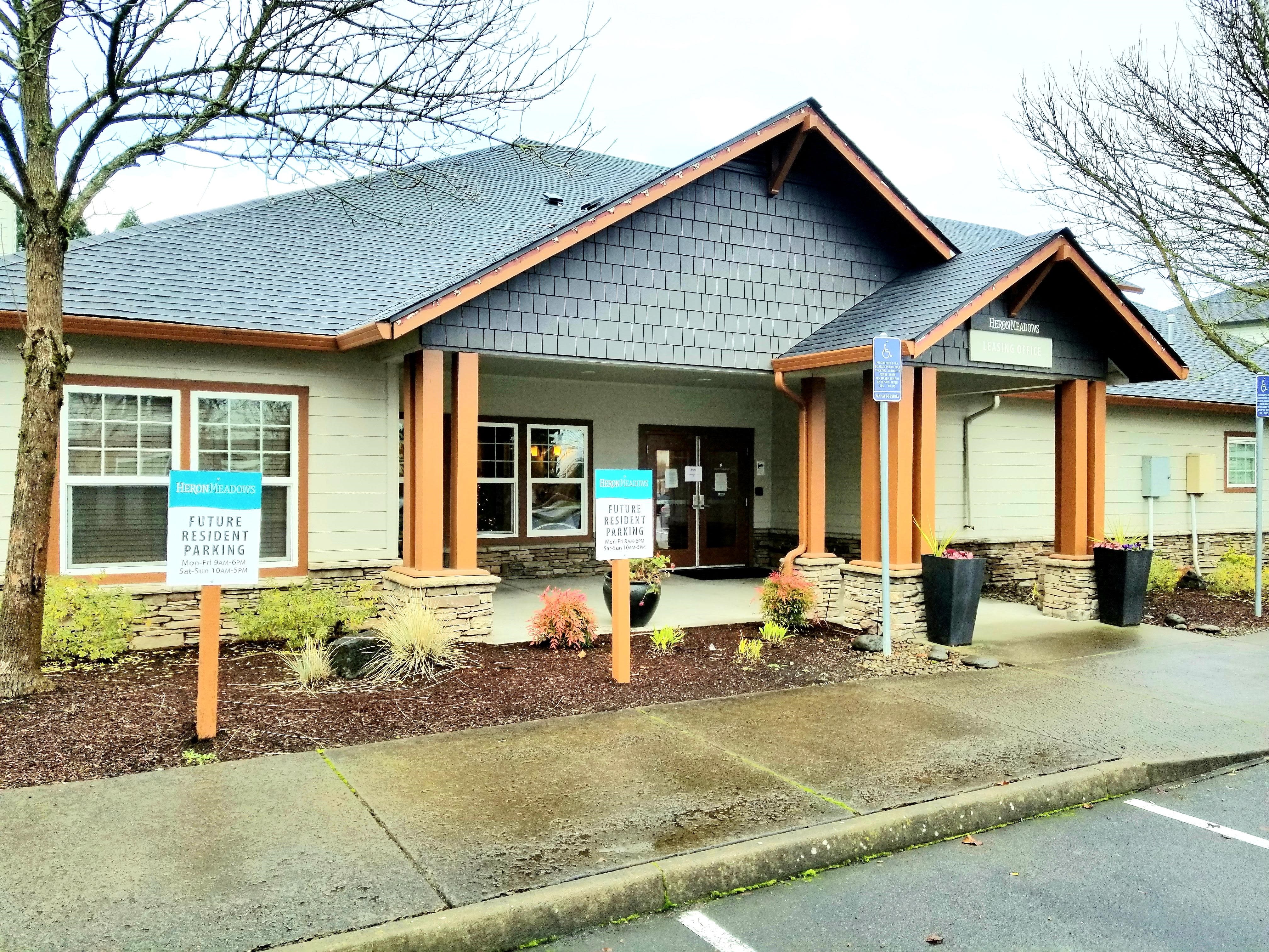 Leasing Office